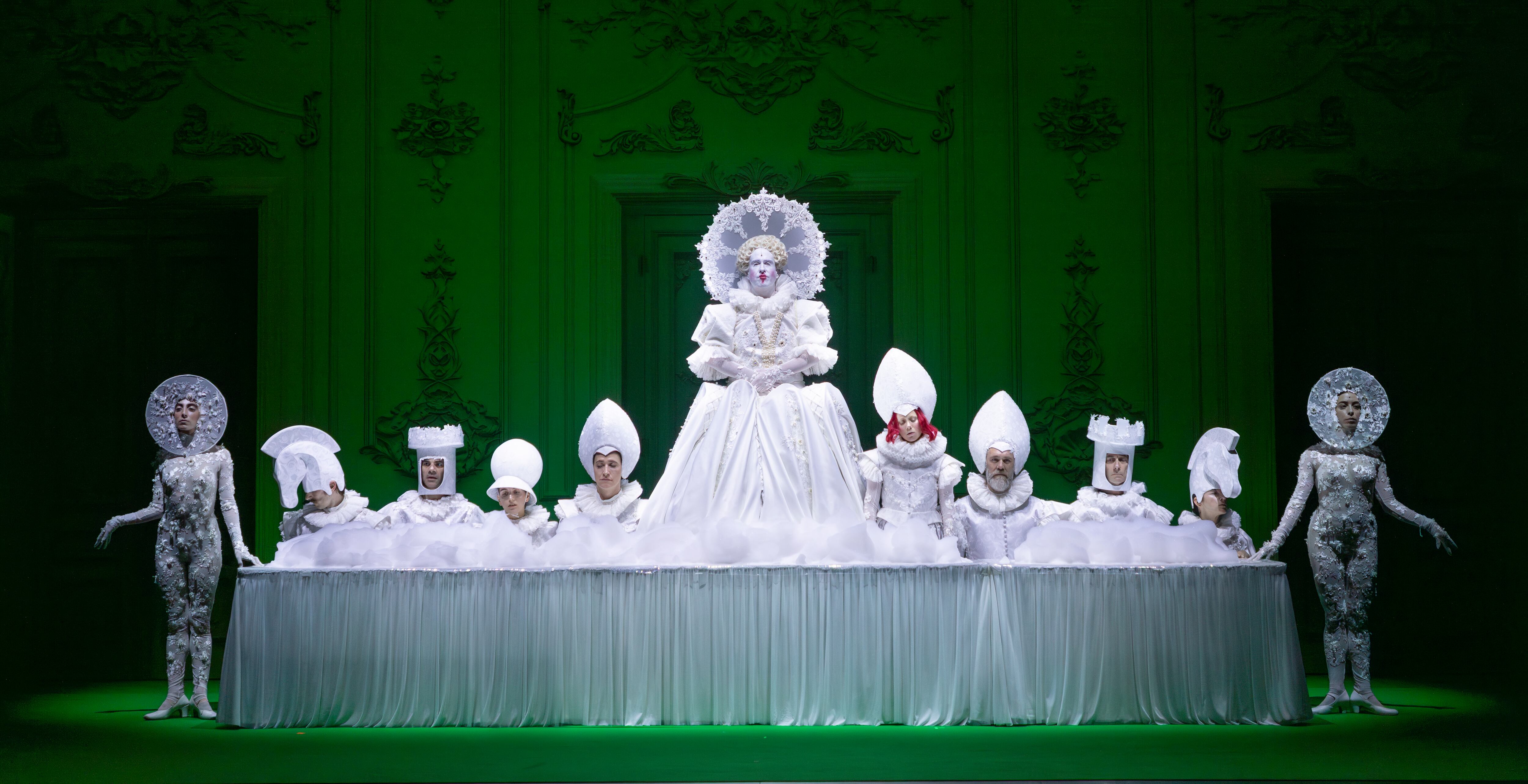 Escena de &#039;Orlando&#039;, de Virginia Woolf por Marta Pazos