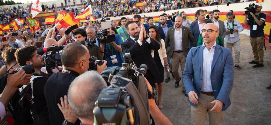 Abascal ha elegido la plaza de toros de Valdemoro para su primer acto después de su primer día en el Congreso de los Diputados