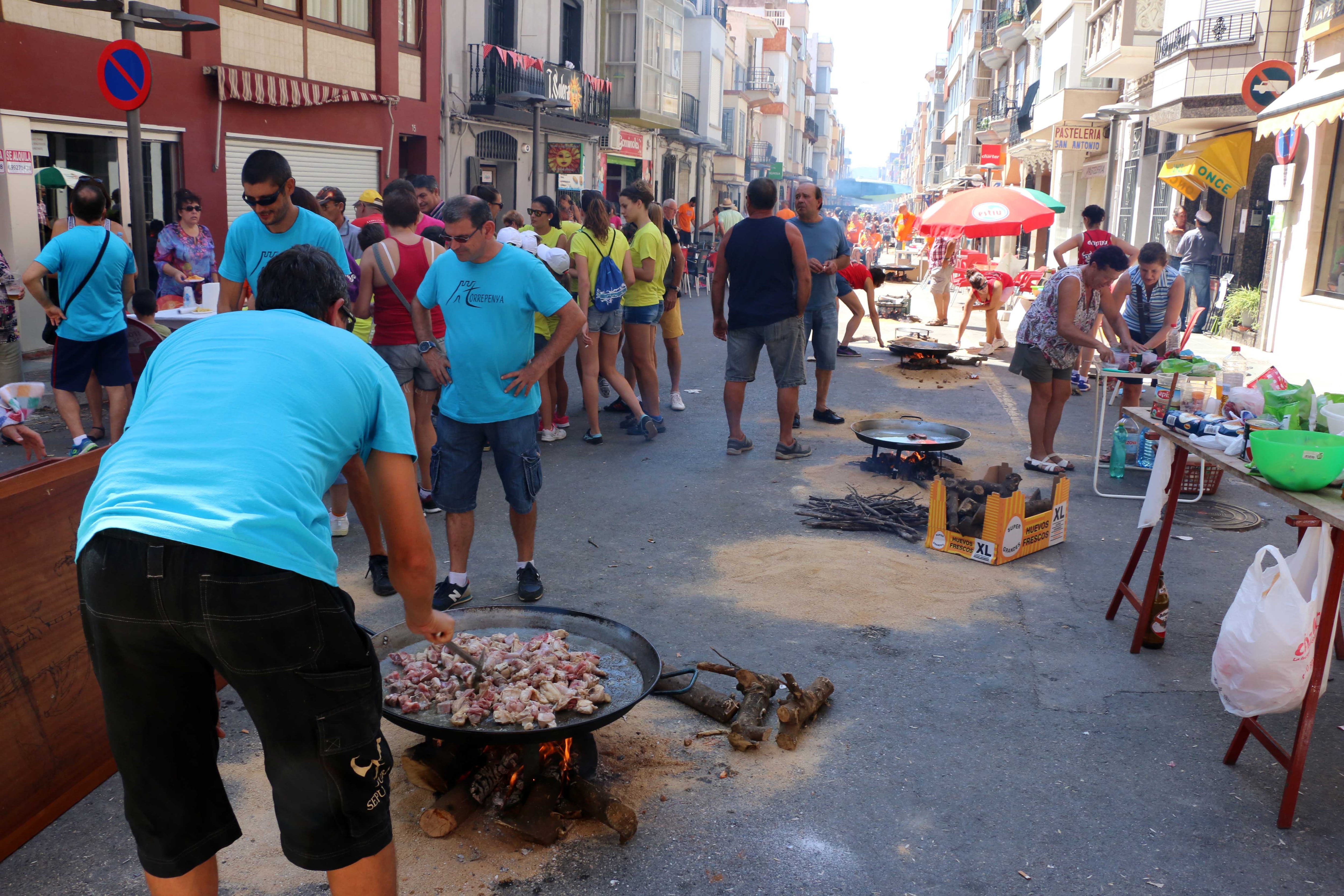 Paellas en las fiestas de Torreblanca