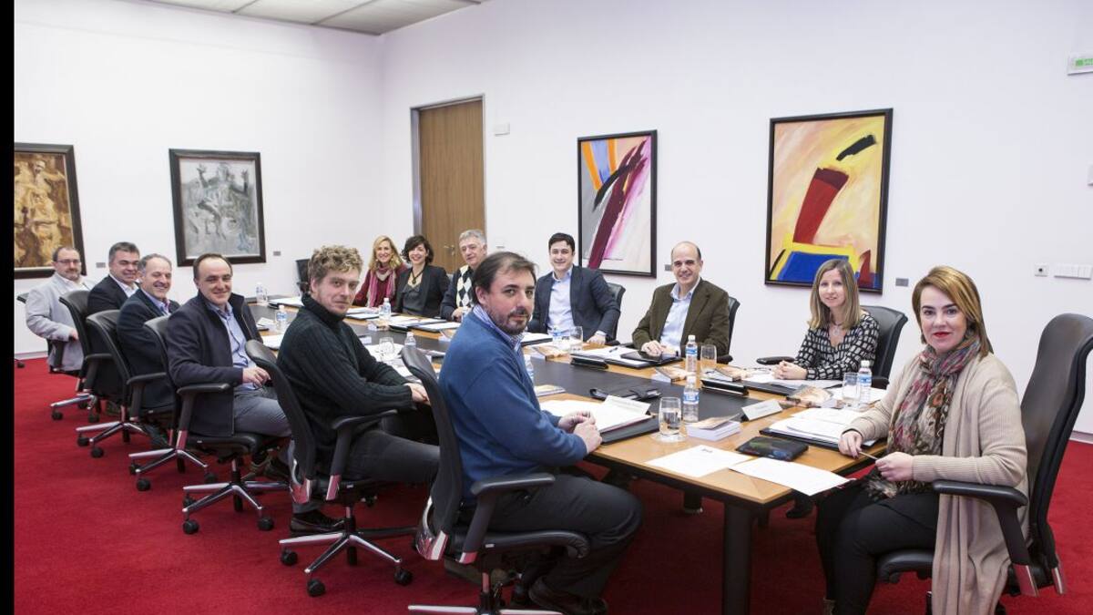 Este lunes se constituye la Comisión Permanente del Parlamento