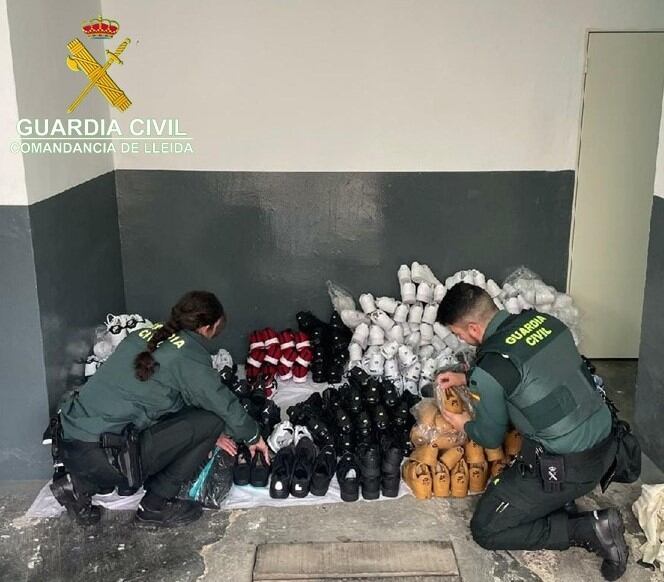 La Guàrdia Civil ha intervingut un total de 1.170 peces falsificades