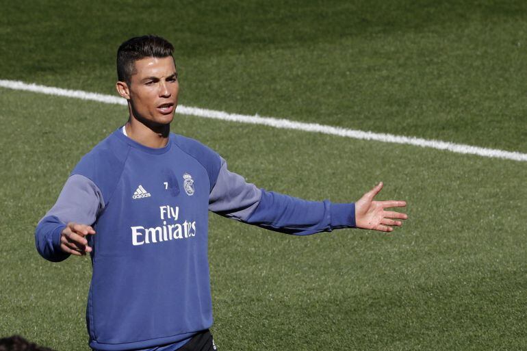Cristiano, durante un entrenamiento con el Real Madrid