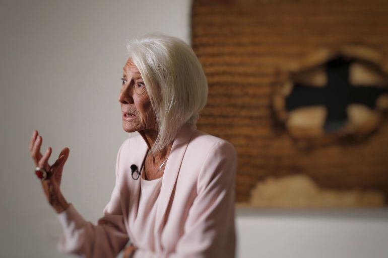 La galerista Soledad Lorenzo durante la presentación de la muestra &#039;Punto de encuentro&#039;