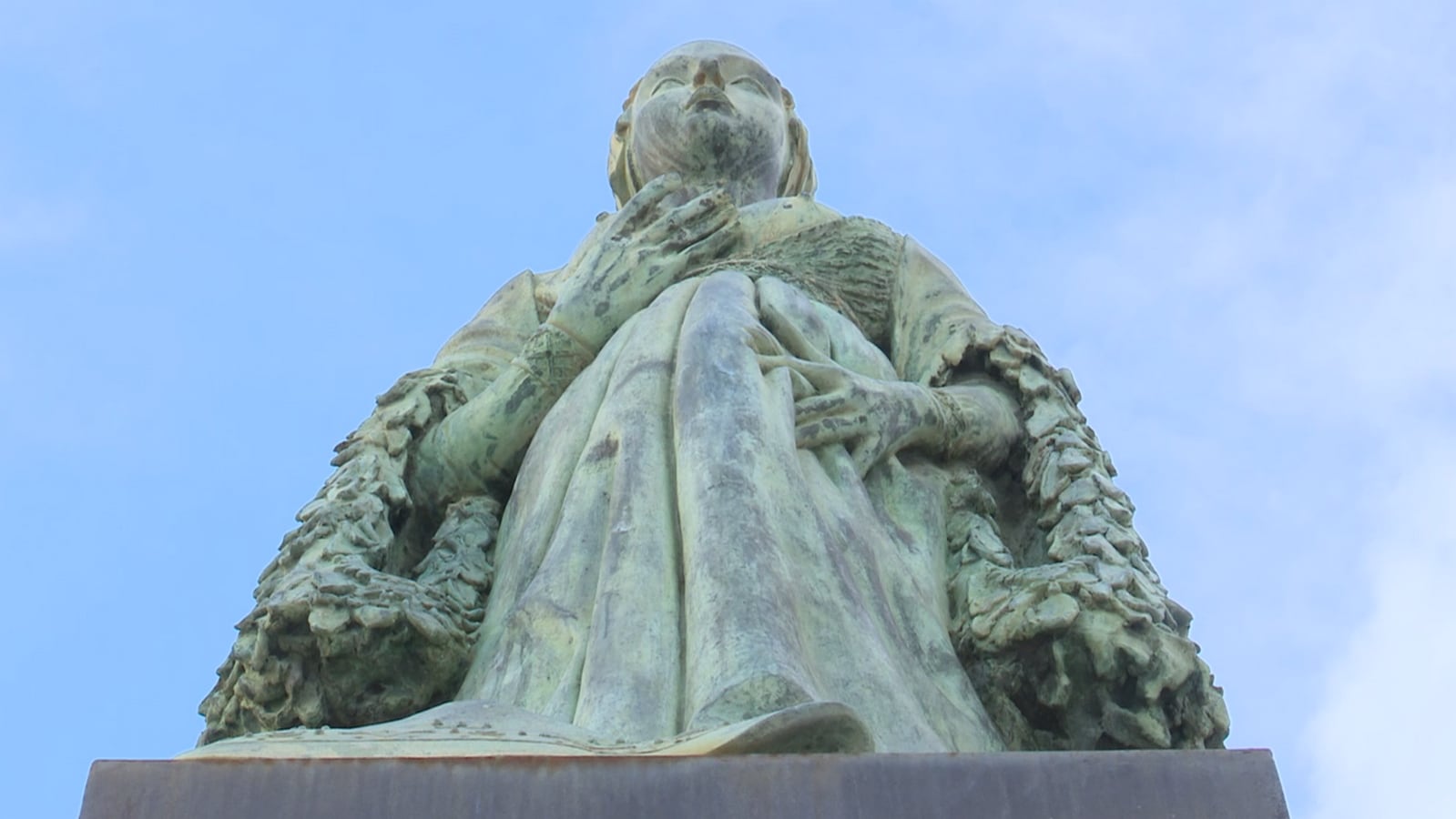 Estatua de Lucrecia Borja, en Gandia