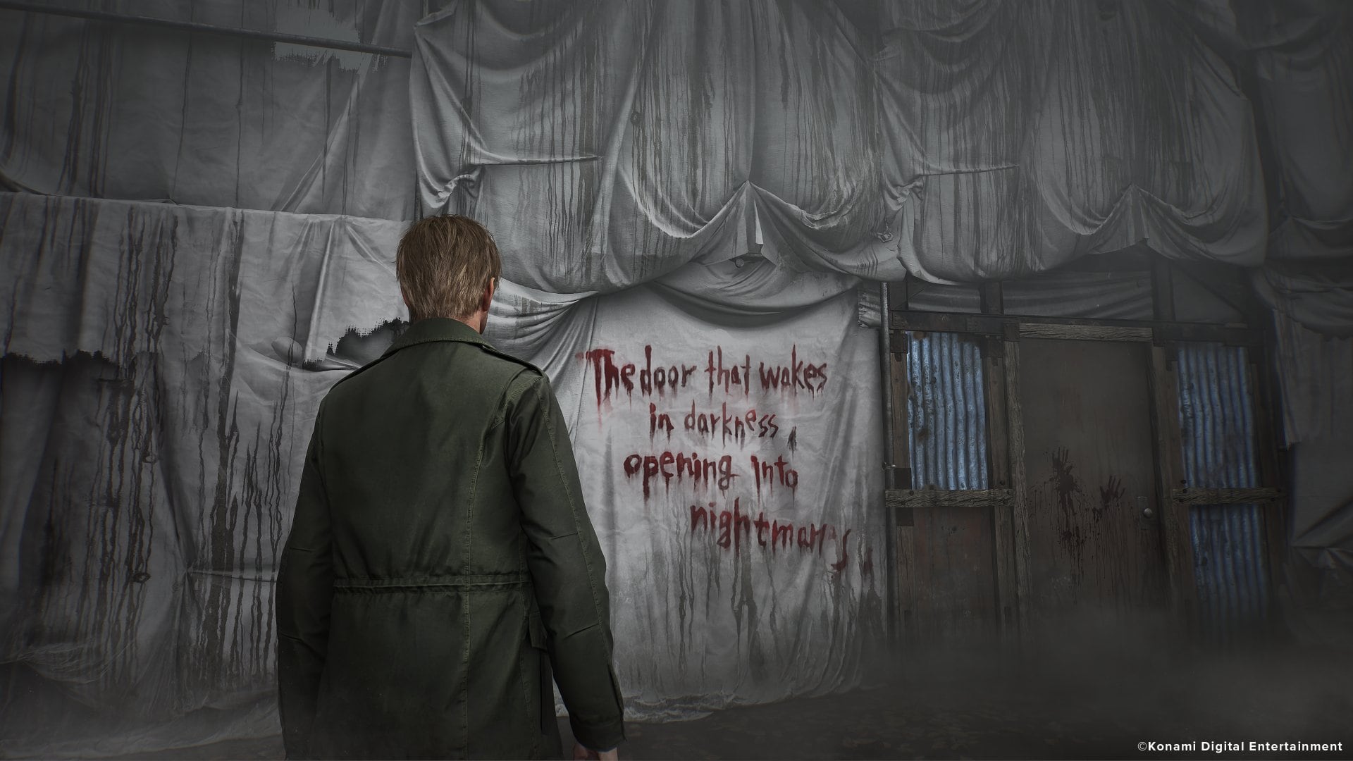 James frente a amenazas y acertijos en Silent Hill