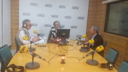 Alejandro Escribano durante su entrevista en 'Hoy por Hoy Locos por Valencia'