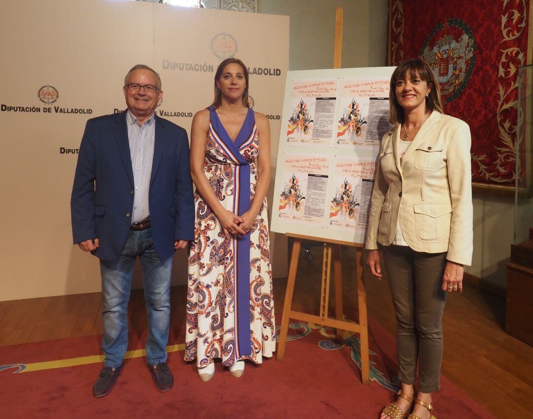 El alcalde de Valbuena, José Augusto Rodríguez, durante la presentación del Valbuena Summer Festival