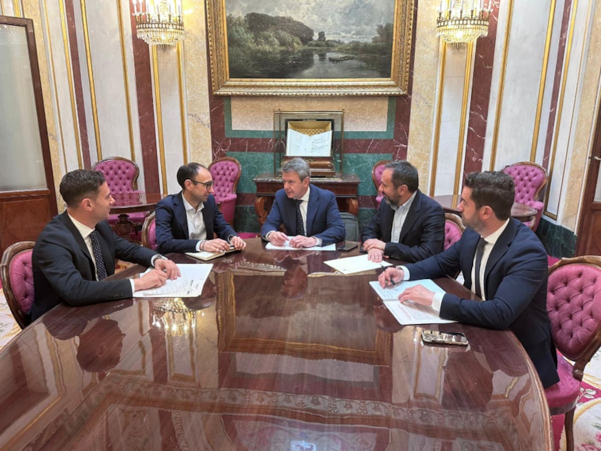 El Gobierno responde a las críticas y anuncia avances en el estudio del tren Ruta de la Plata