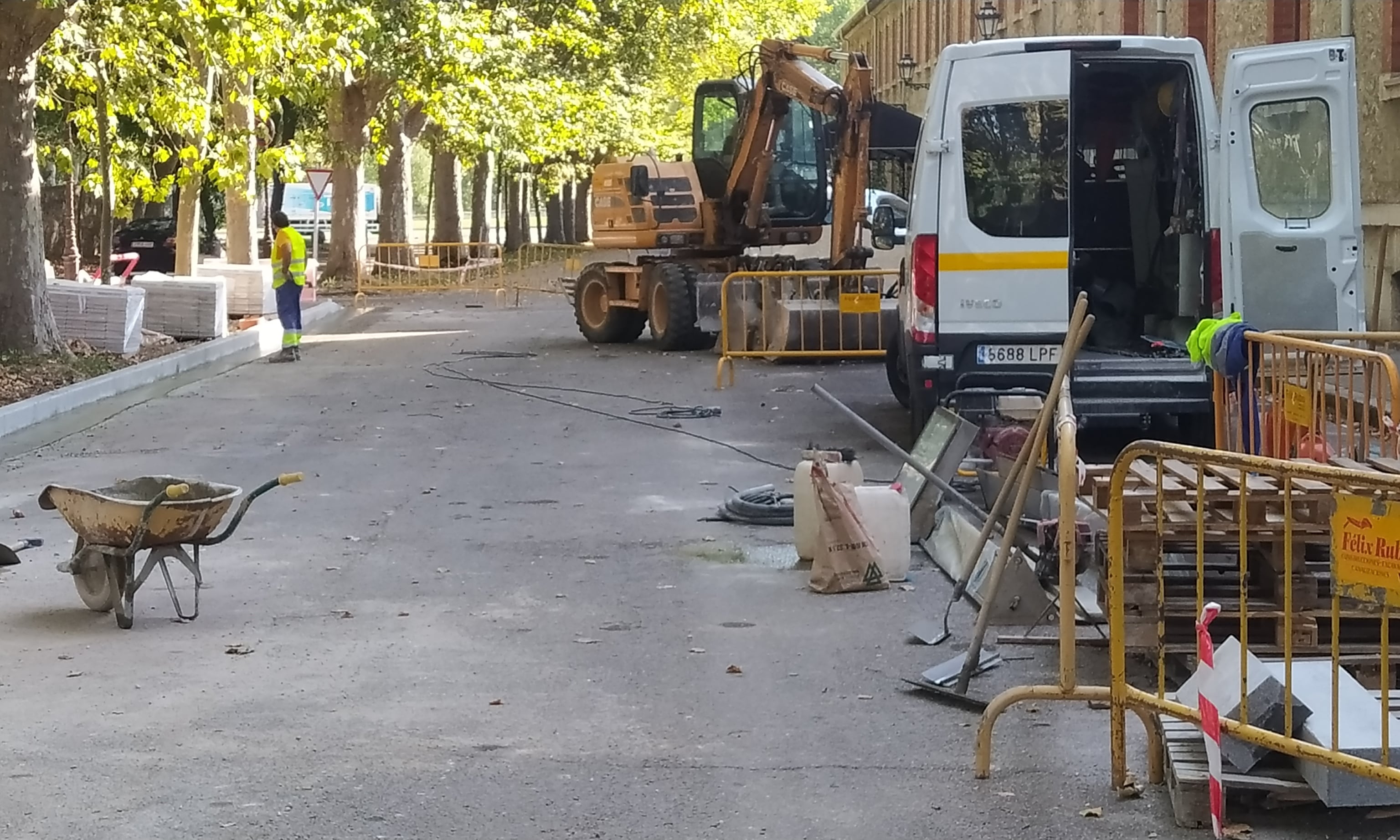 Reurbanización en el Paseo Comendadores junto al antiguo Hospital Militar