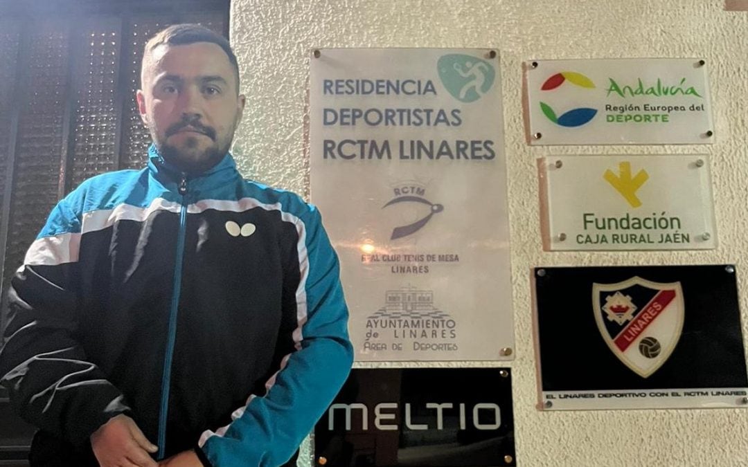Iván Mai, palista ucraniano refugiado en Linares.