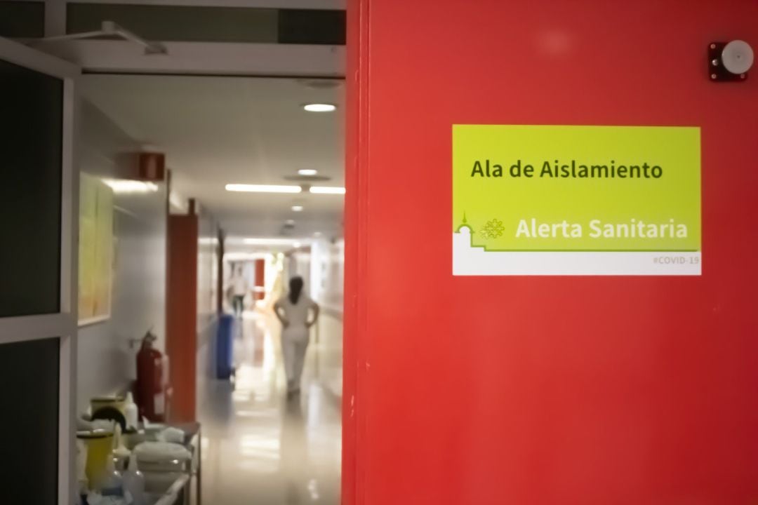 Archivo - Ala de aislamiento de pacientes con Covid-19