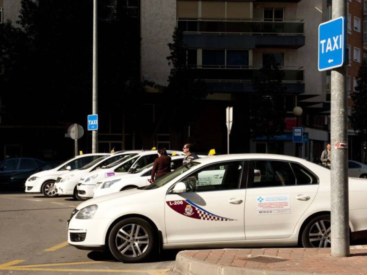 En Cartagena sobran taxis