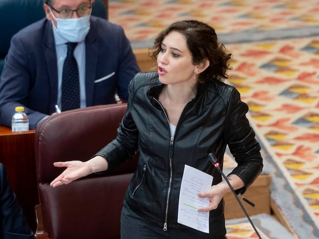 La presidenta de la Comunidad de Madrid, Isabel Díaz Ayuso, replica a Rocío Monasterio tras su comentario sobre las bandas latina