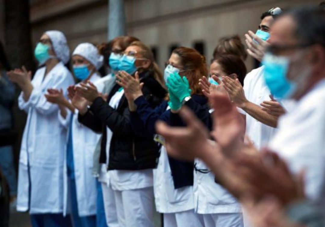 Personal sanitario agradece muestras de apoyo en los primeros meses de la pandemia (archivo).