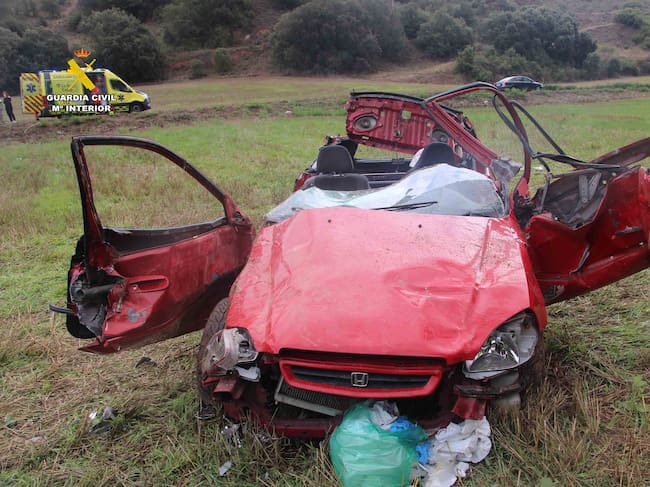 Investigado un conductor ebrio y drogado que ignoró las graves lesiones de su acompañante tras un accidente