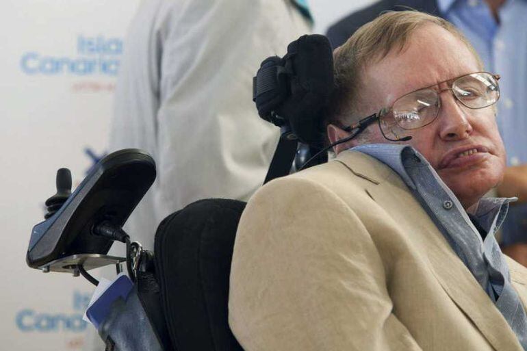 El científico Stephen Hawking a su llegada a Tenerife. 