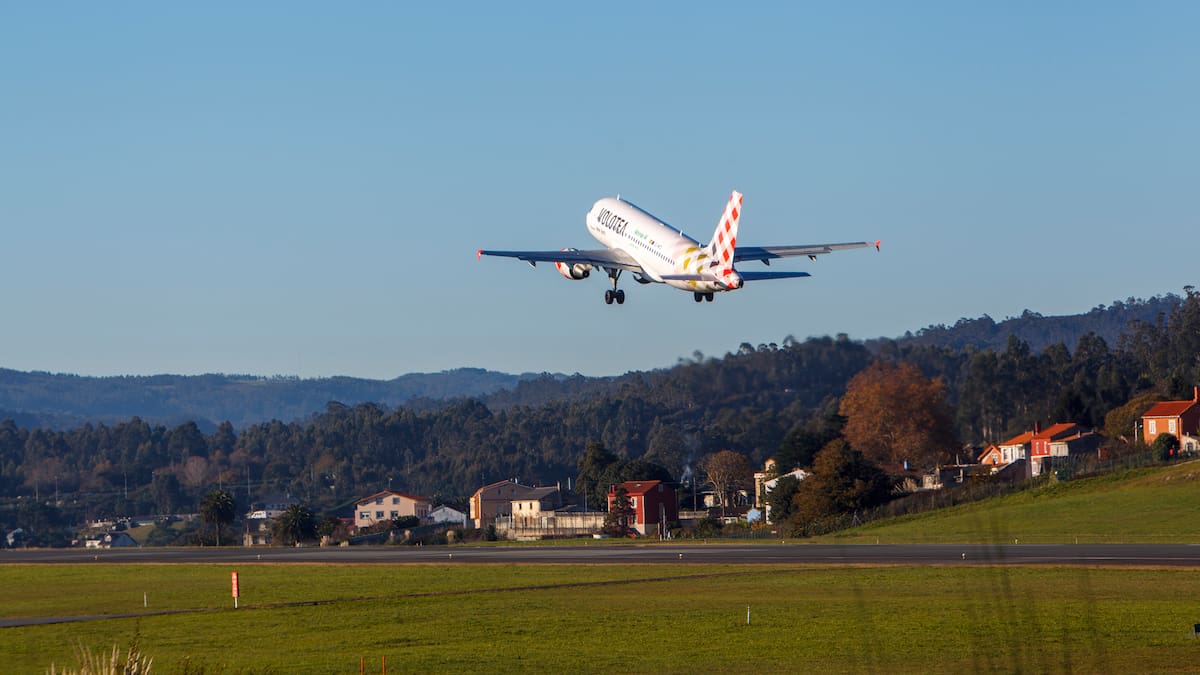 Alvedro crece un 4,4 % en 2025 y contrasta con la crisis del aeropuerto de Santiago