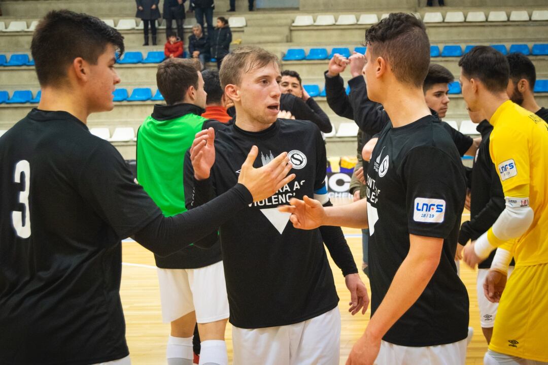 Los jugadores del Santaigo FS, celebraando el triunfo del pasado domingo ante Rivas