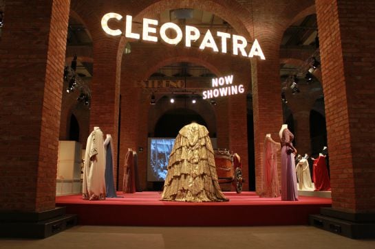 Vestuario de la película &#039;Cleopatra&#039;, dirigida por Joseph Mankievicz y protagonizada por Elizabeth Taylor