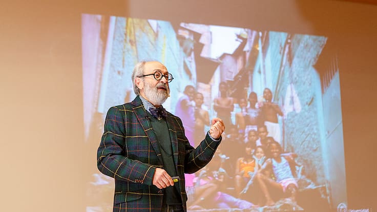 Ricardo Piñero, catedrático de la Universidad de Navarra