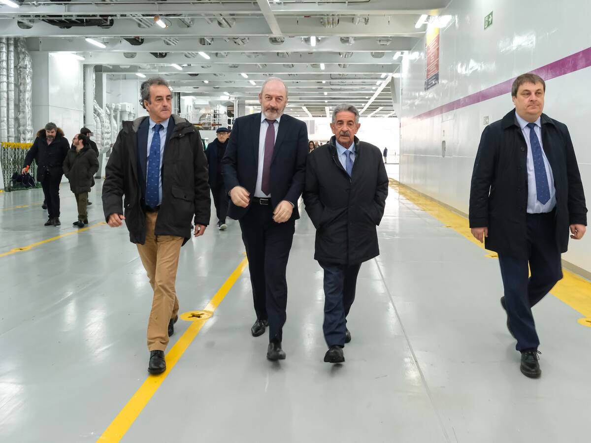 El Santoña inicia su primera singladura