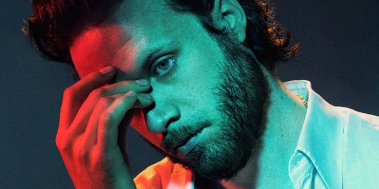 Portada de &#039;God&#039;s favourite customer&#039;, el nuevo trabajo de Father John Misty