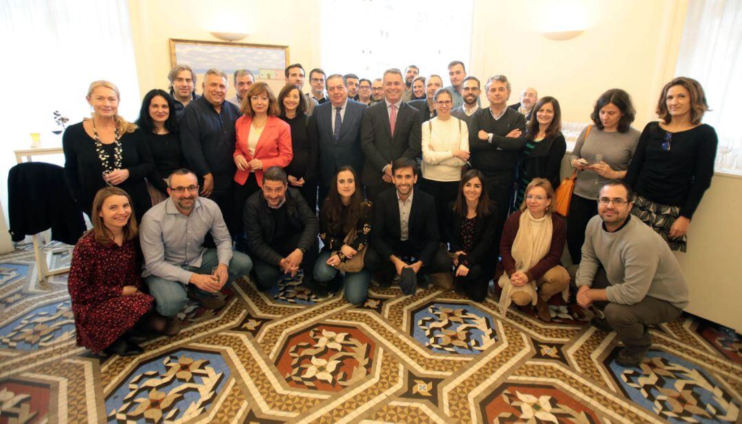 El presidente de AVE, Vicente Boluda, en la tradicional comida de Navidad con la prensa