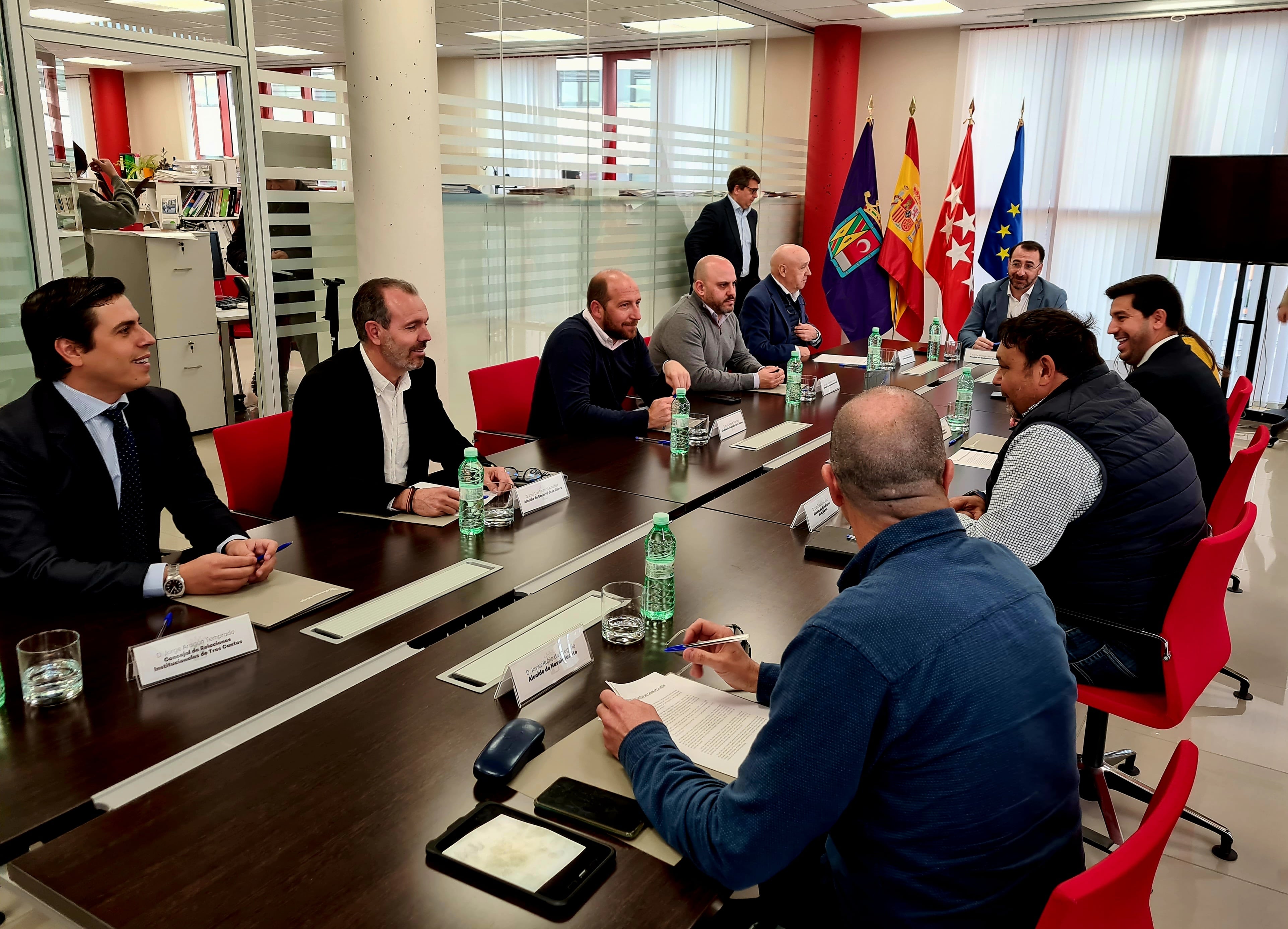 Encuentro entre alcaldes de la zona norte de Madrid para tratar el cierre de la M-50