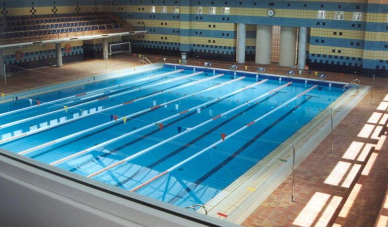 Piscina cubierta del Monte Tossal, que reabrirá este otoño tras las obras