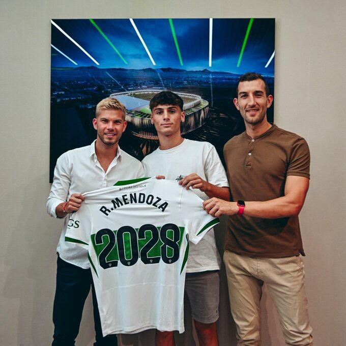 La renovación de Rodrigo Mendoza confirma el gran momento del Elche CF