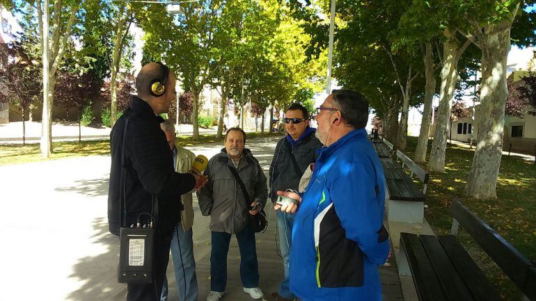 Con los vecinos, en el corredor verde