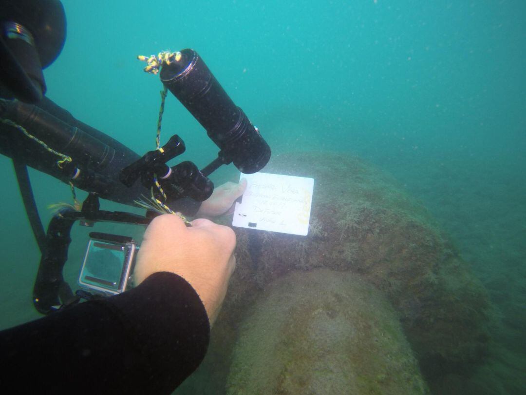 Imágenes de las labores de inspección del Emisario de Vera que los técnicos de la Epsar realizaron este verano para detectar posibles fugas en las tuberías