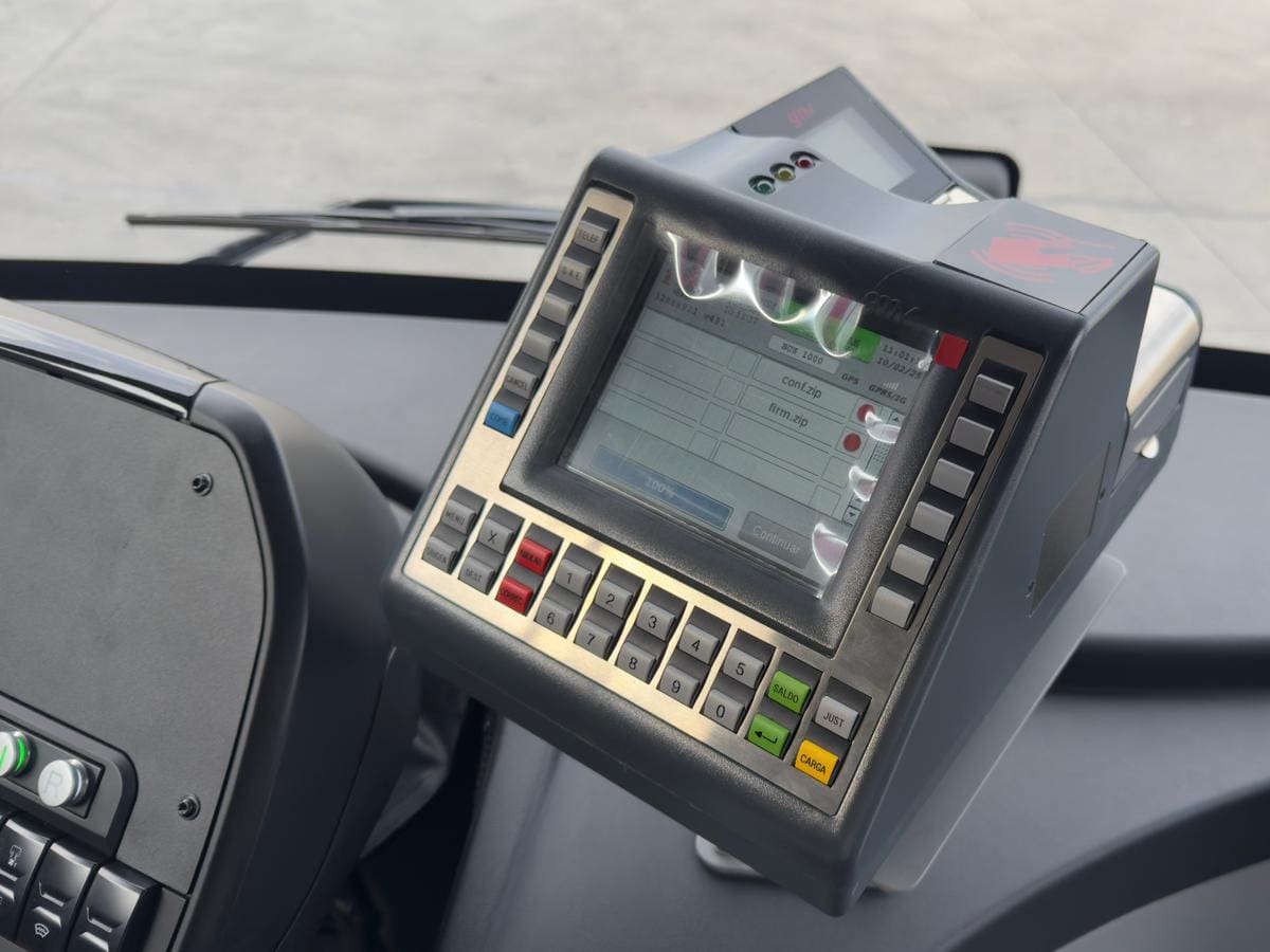 Sin pago con tarjeta para recargar los bonobuses de los autobuses urbanos de Toledo