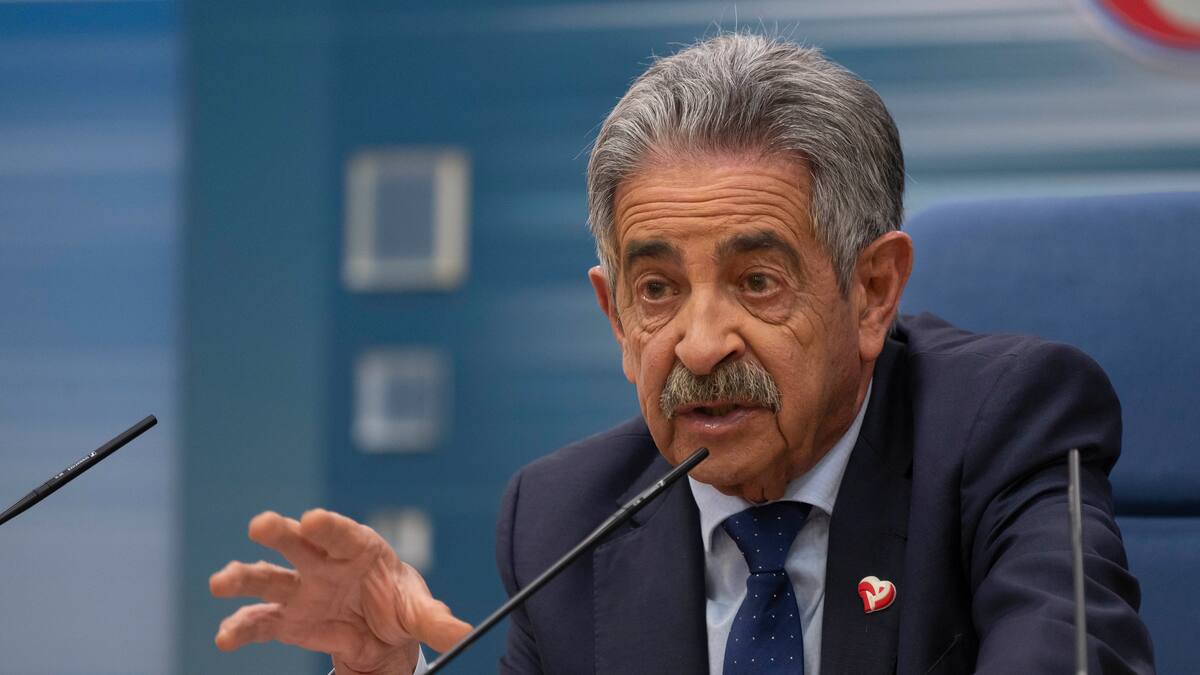 Revilla dice que aunque el subdirector de Obras no esté investigado, la cena prevista con varios detenidos tiene "muy mala pinta"