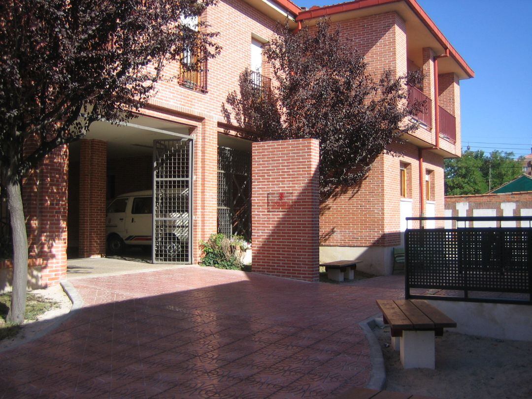 Fachada de la Residencia La Alameda de la Diputación Provincial