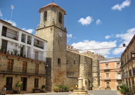 Plaza Mayor de Chiclana de Segura.