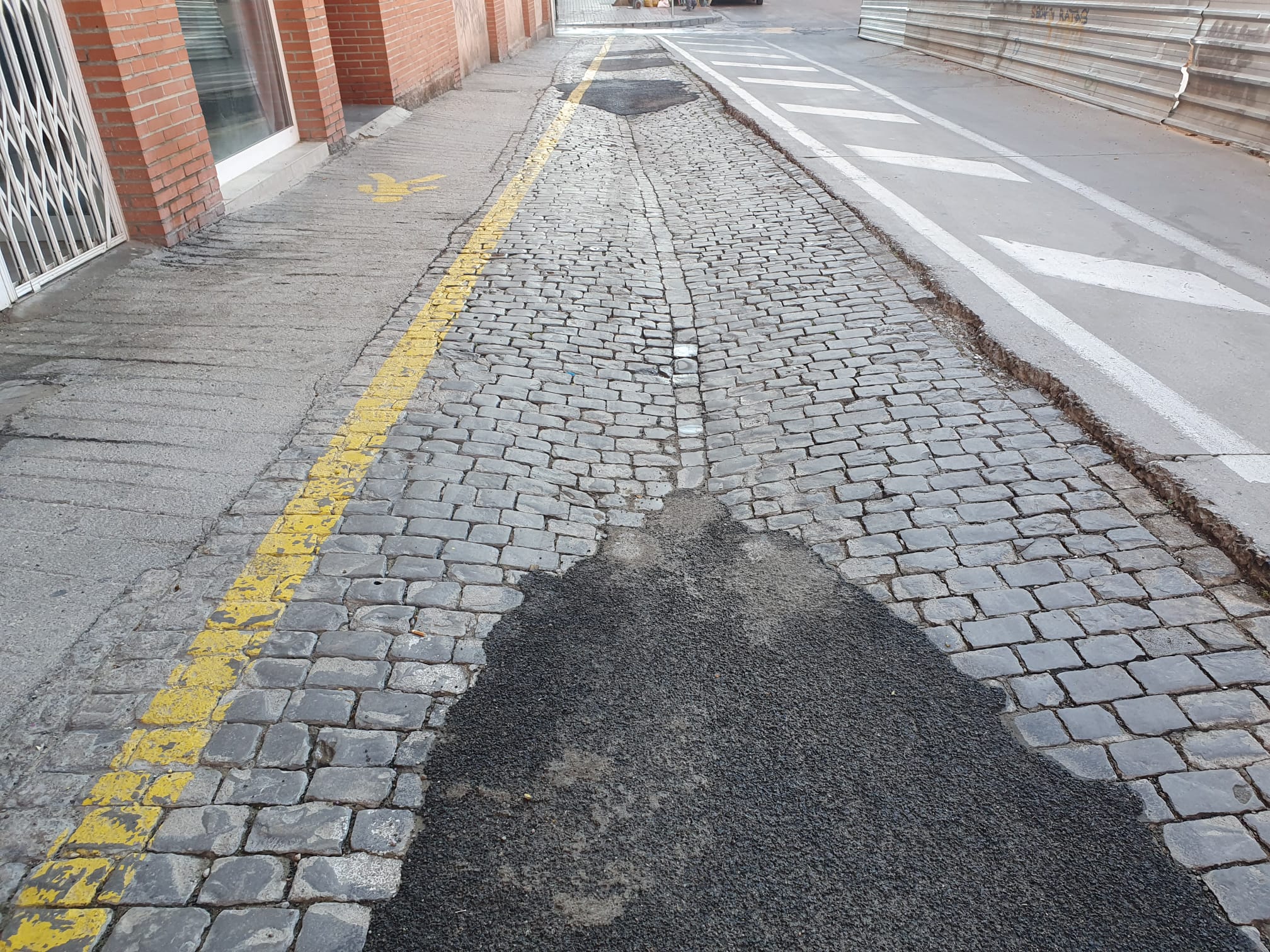 Hundimiento que presenta la calle La Merced