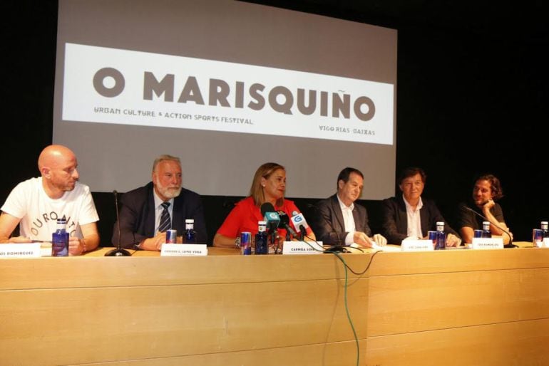 O Marisquiño consigue cada año sentar a una mesa a prácticamente todas las administraciones.