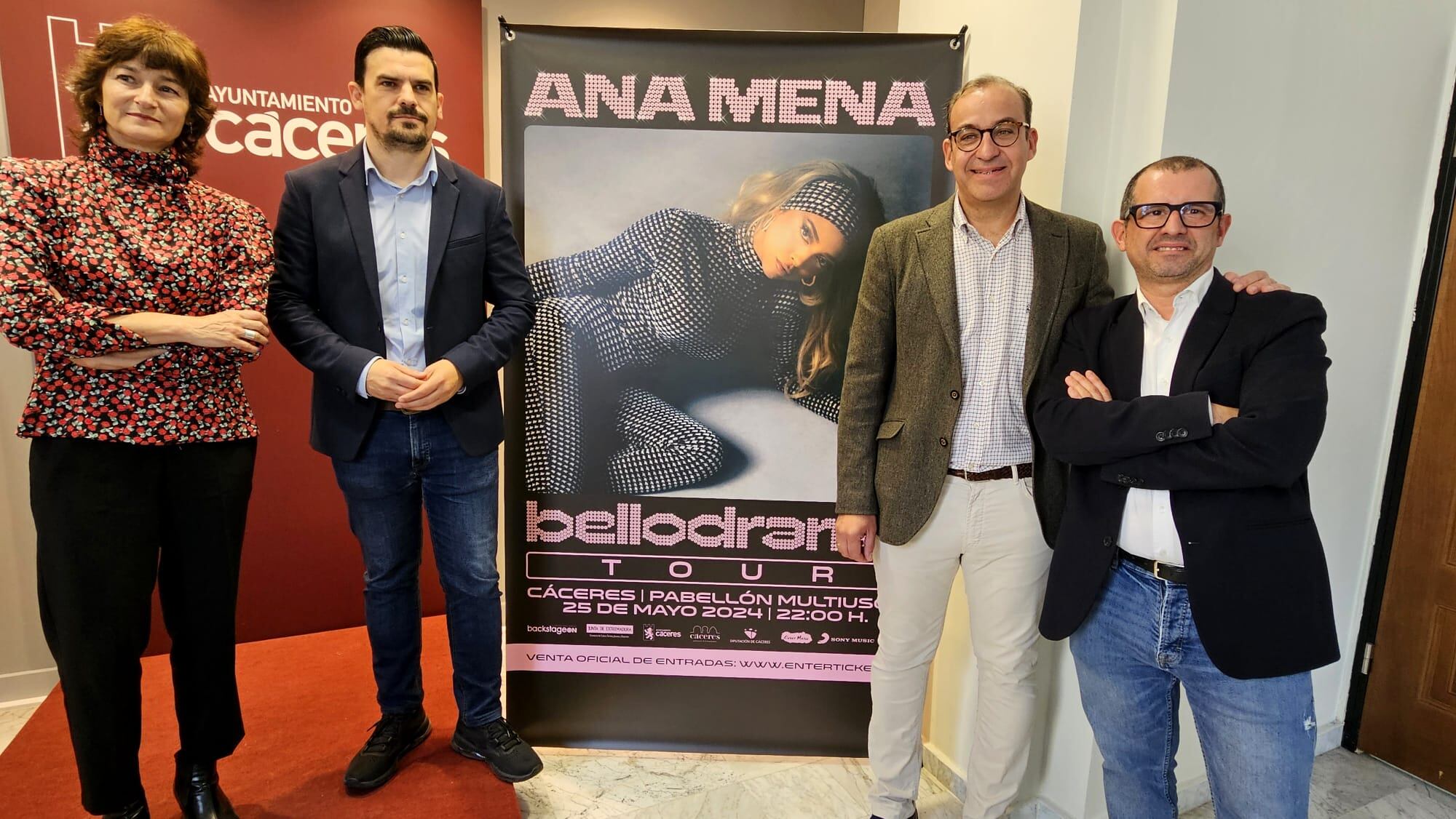 De izquierda a derecha, Ada Salas, Santi Amaro, Rafael Mateos y Carlos Ortiz, durante la presentación del concierto de Ana Mena.