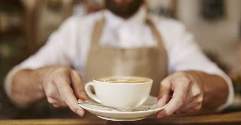 El sector servicios fue el que más empleo creó en Albacete en junio