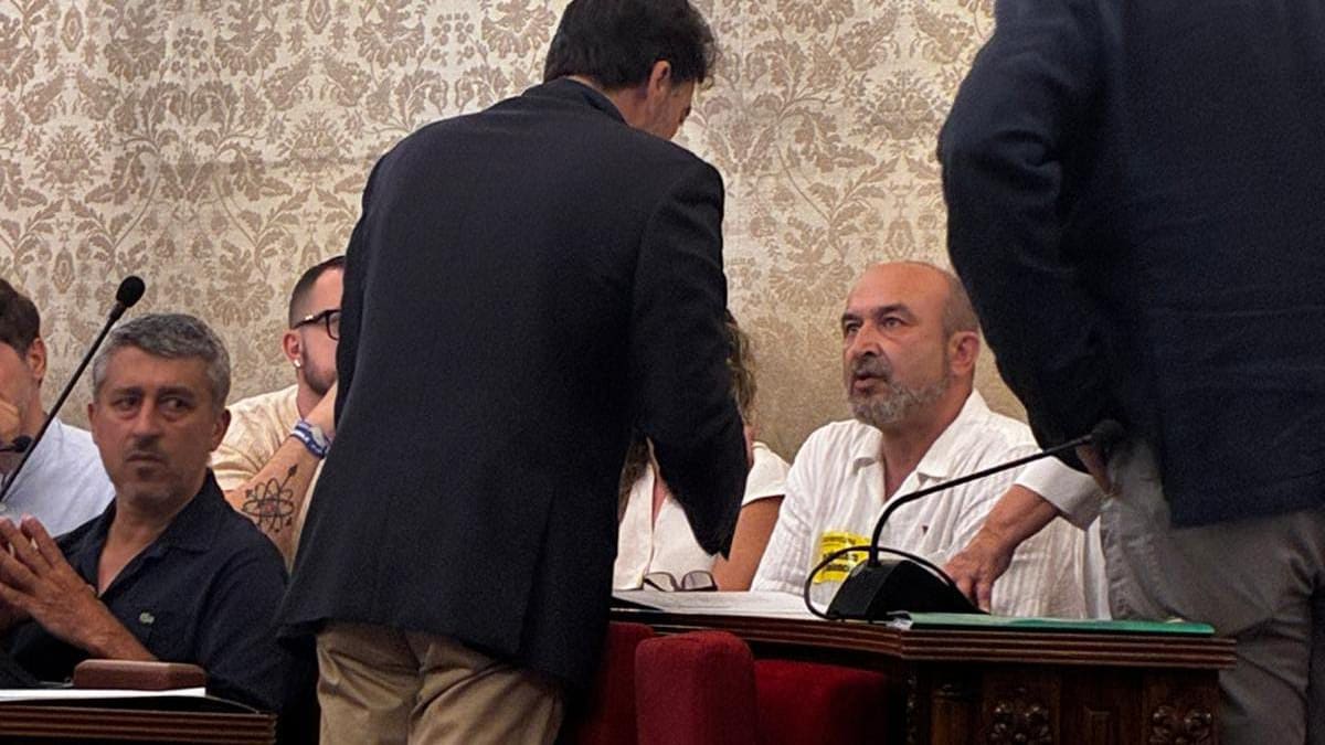Manolo Copé, portavoz de EU-Podem, anuncia que pedirá en los tribunales la nulidad del Pleno de junio en el que no se le dejó participar