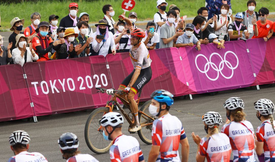 Valero entra en meta para lograr la segunda medalla para España en Tokyo 2020.