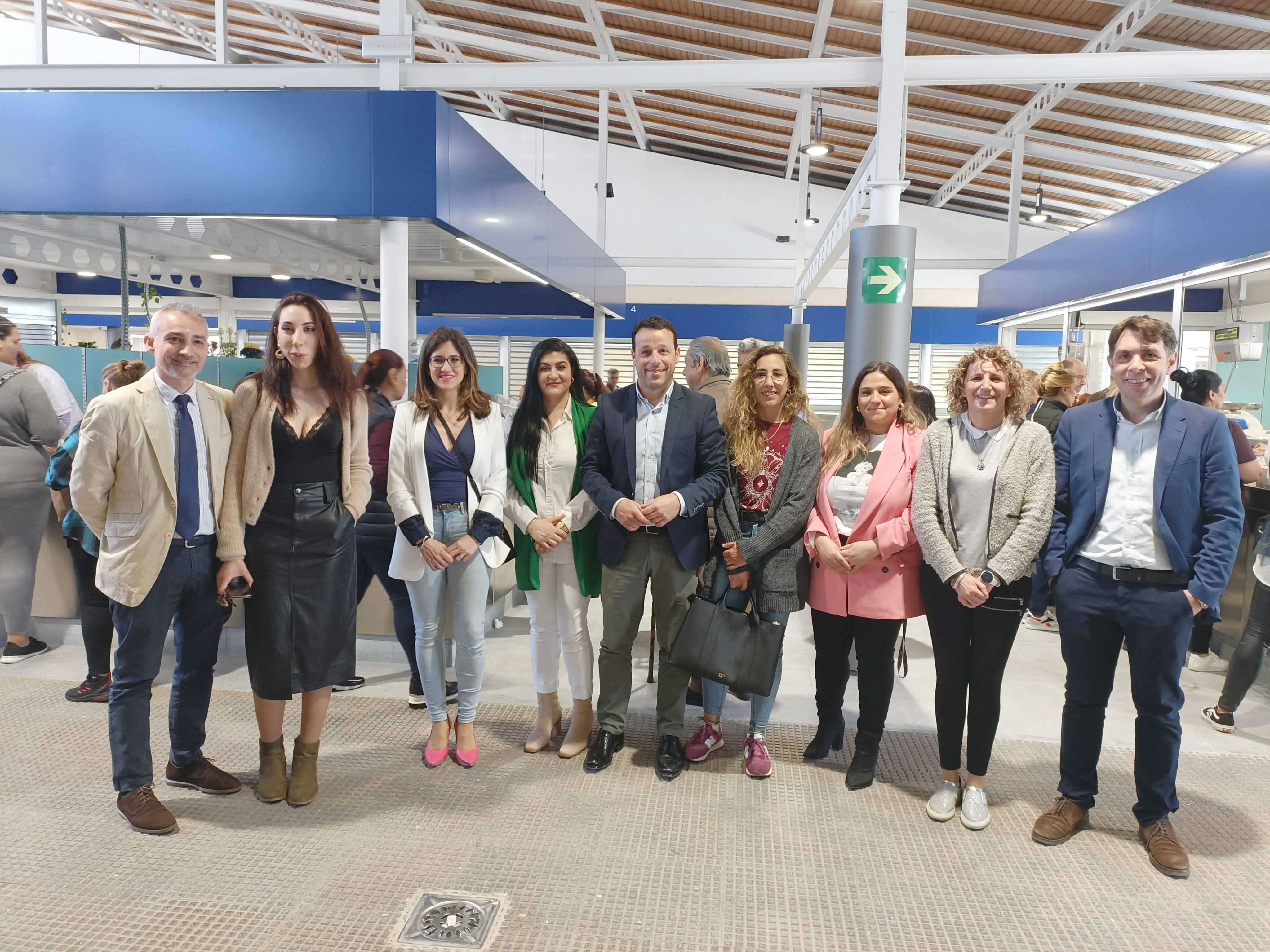 Equipo de Gobierno de Linares en la reapertura del mercado de abastos de Linares.