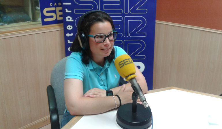 Jara Cuenca, utillera del C.D. Leganés, es también entrenadora y árbitra de fútbol