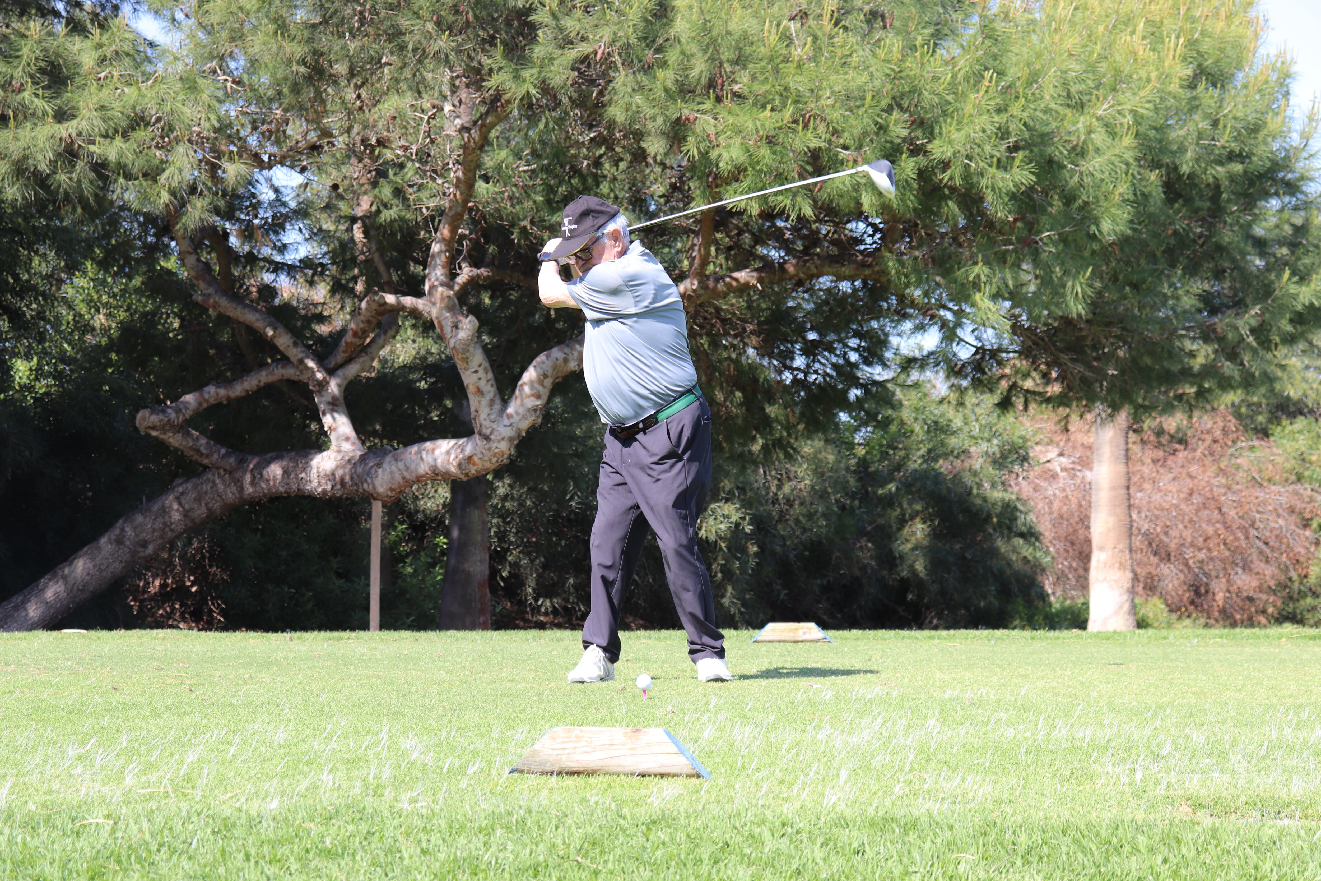 Uno de los jugadores que participaron en el Torneo Saveres MercedesTrophy de Golf 