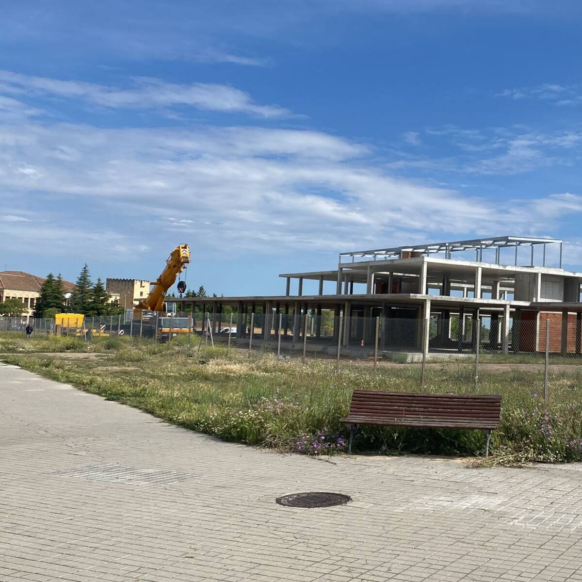 Desmontan la grúa en las obras del centro de salud Segovia IV