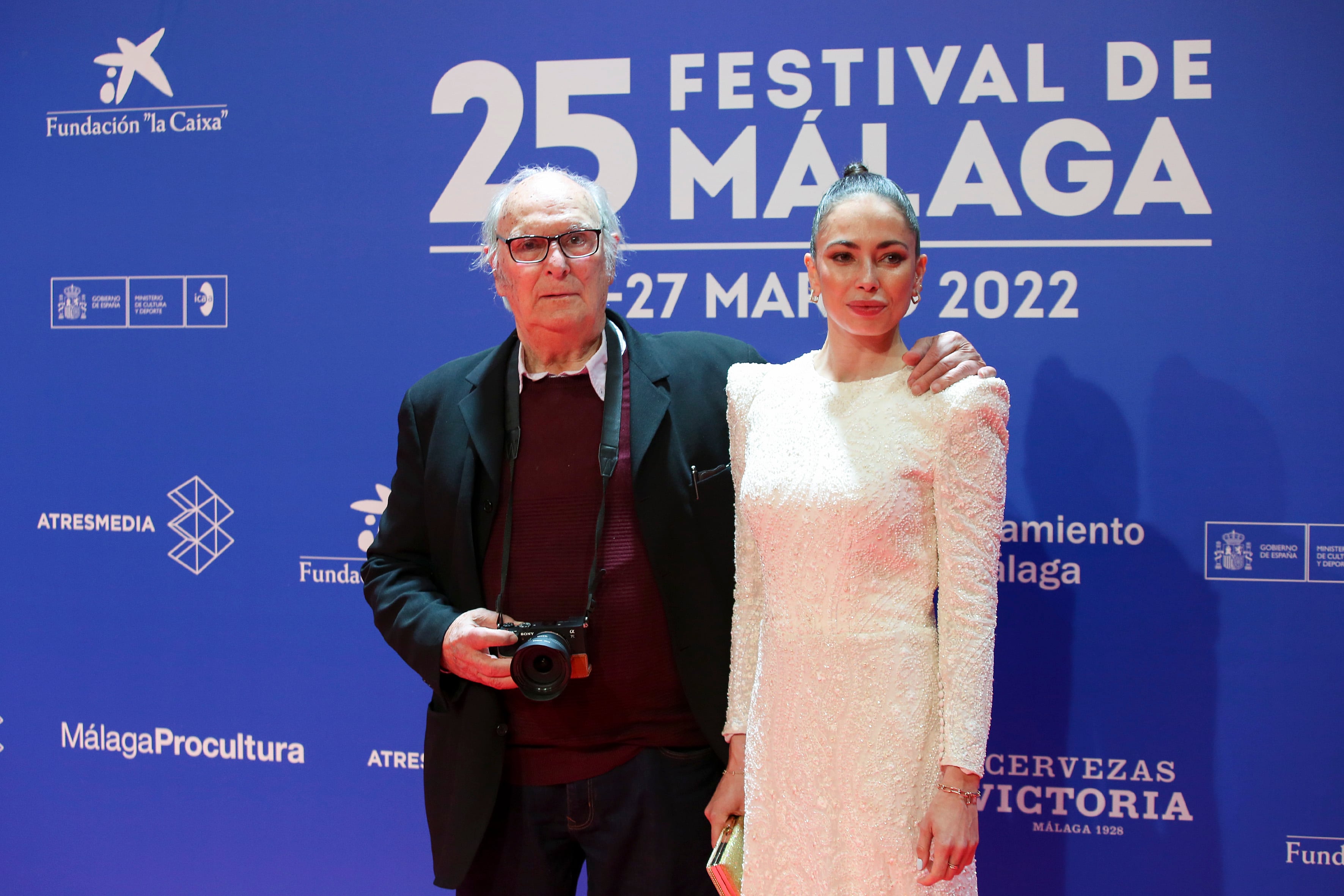 ¡El director Carlos Saura y su hija Anna Saura, a su llegada a la gala inaugural del XXV Festival de Cine de Málaga. EFE/Daniel Pérez