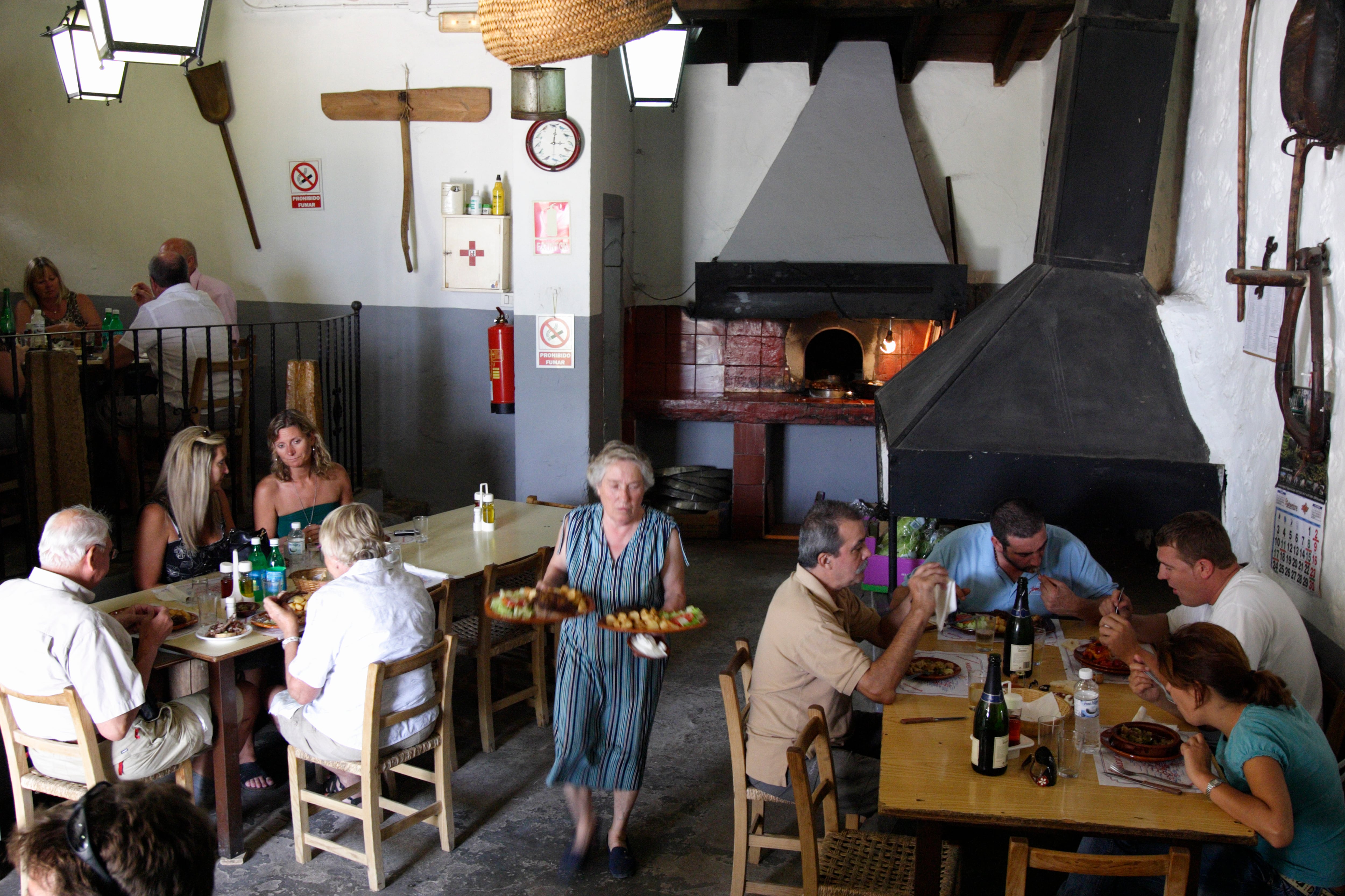 El restaurante mallorquín Es Verger (Alaró) es famoso por su cabrito asado.