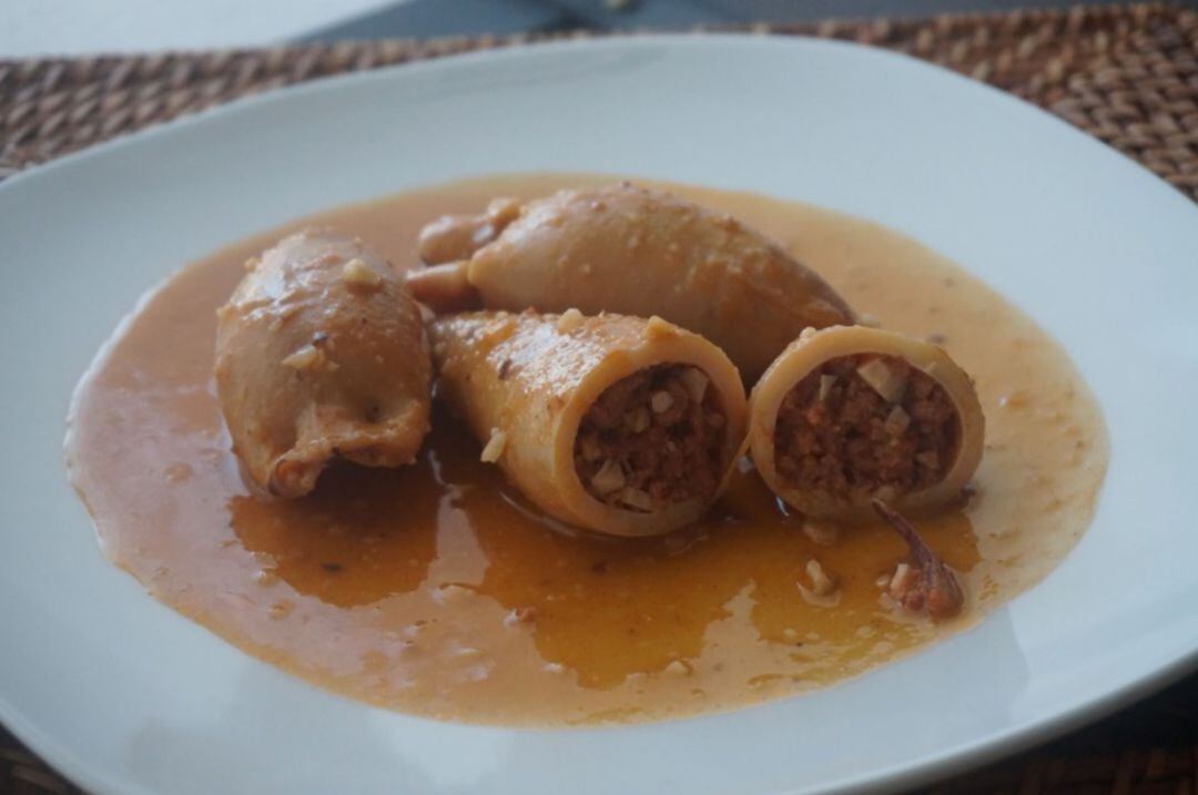 Calamares rellenos, "de mi madre", la receta esta semana de Patricio Bohórquez