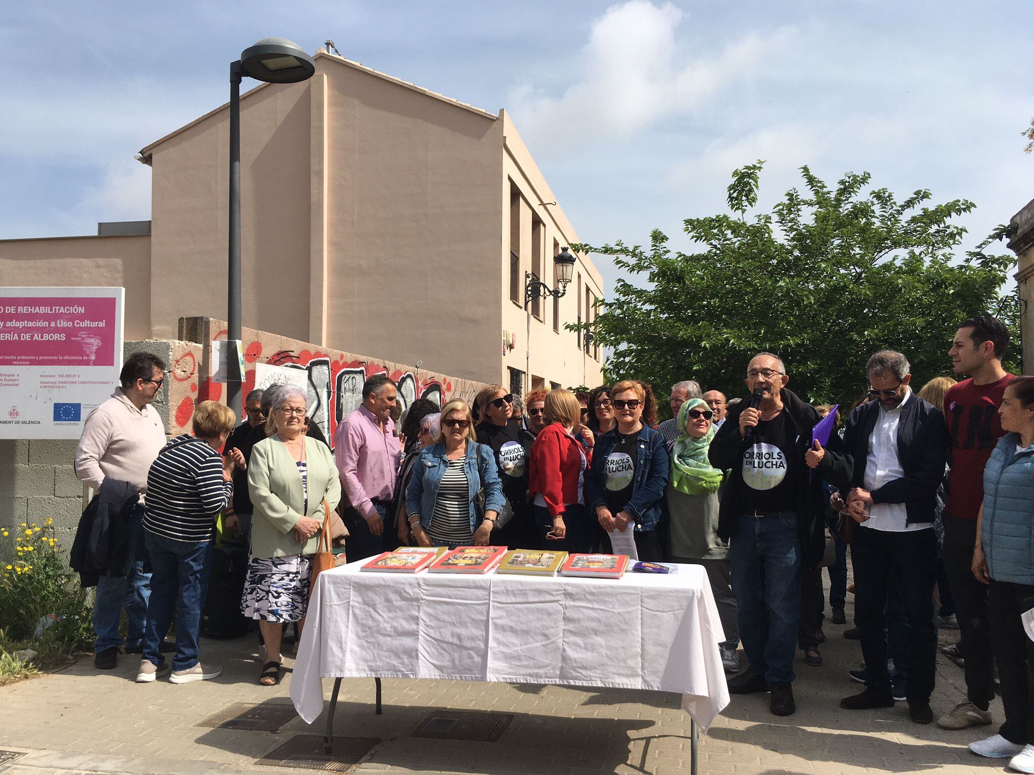 Fotografía de la concentración de Orriols